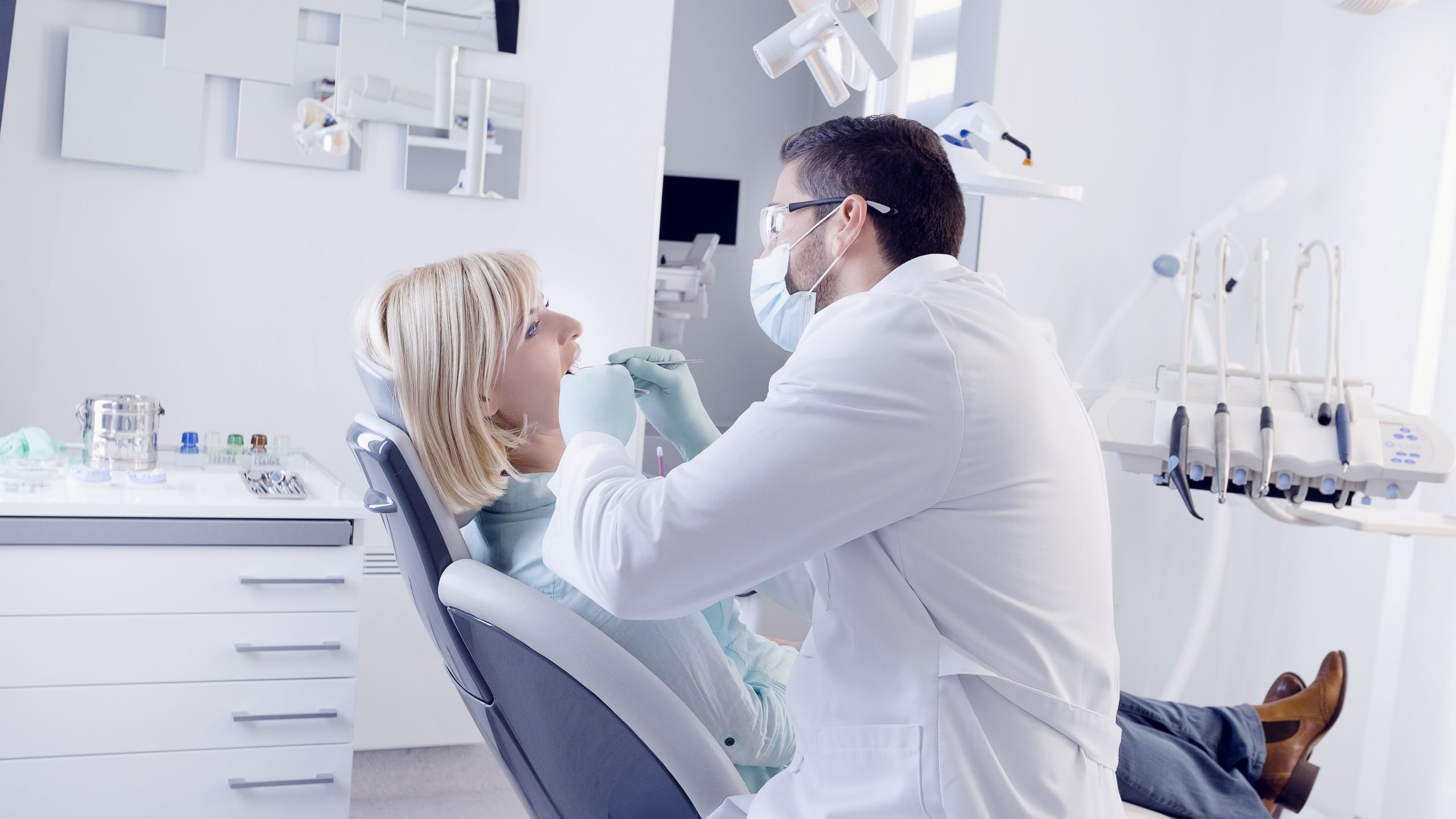 Dentist in Laceys Spring, AL